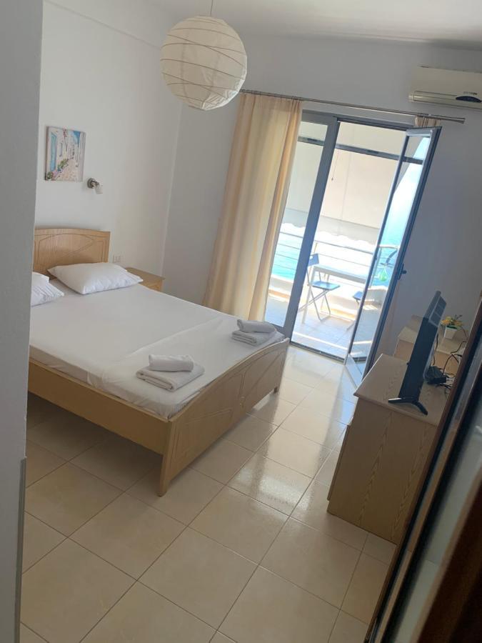 Blue Sea Apartments Qeparo Dış mekan fotoğraf