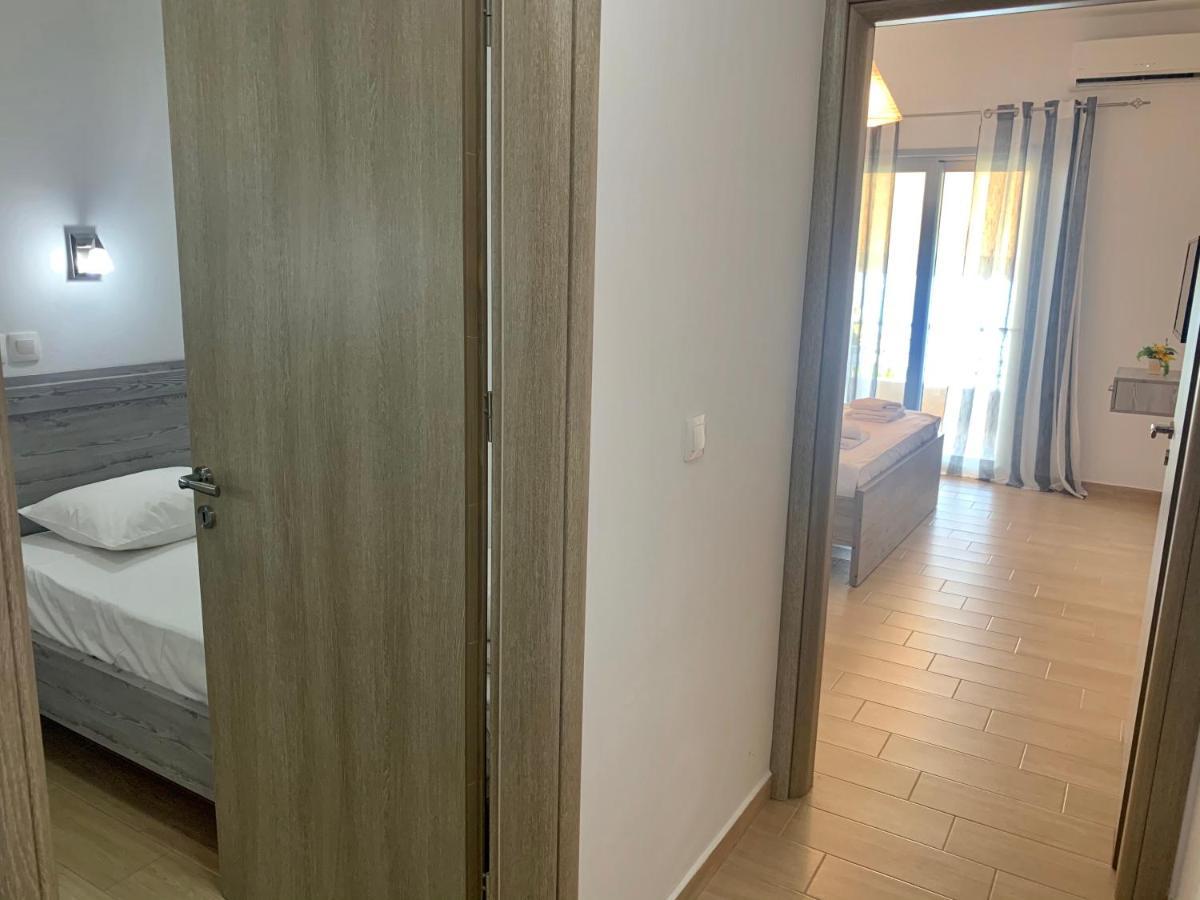 Blue Sea Apartments Qeparo Dış mekan fotoğraf