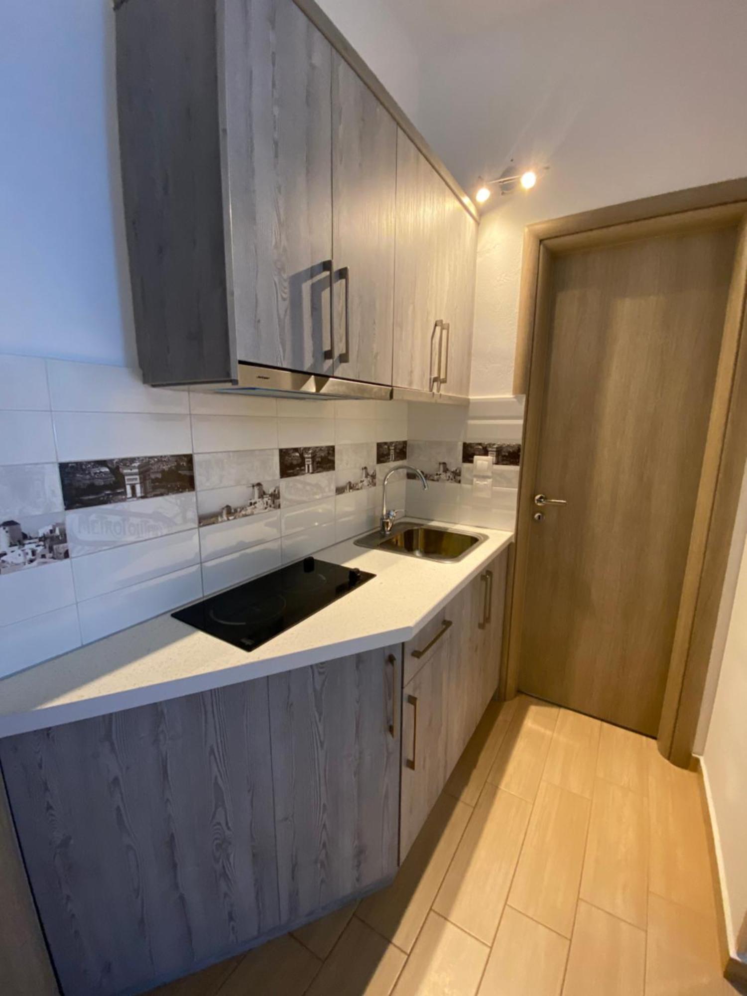 Blue Sea Apartments Qeparo Dış mekan fotoğraf