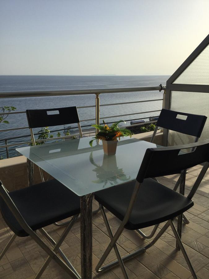 Blue Sea Apartments Qeparo Dış mekan fotoğraf